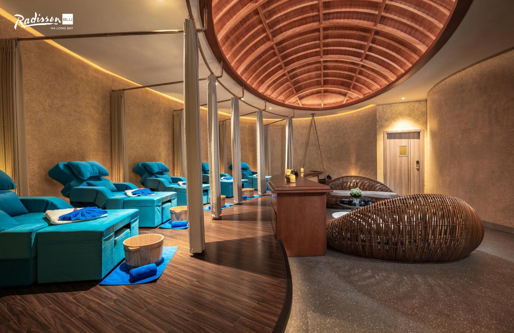 Radisson Blu Ha Long Bay Otel Dış mekan fotoğraf